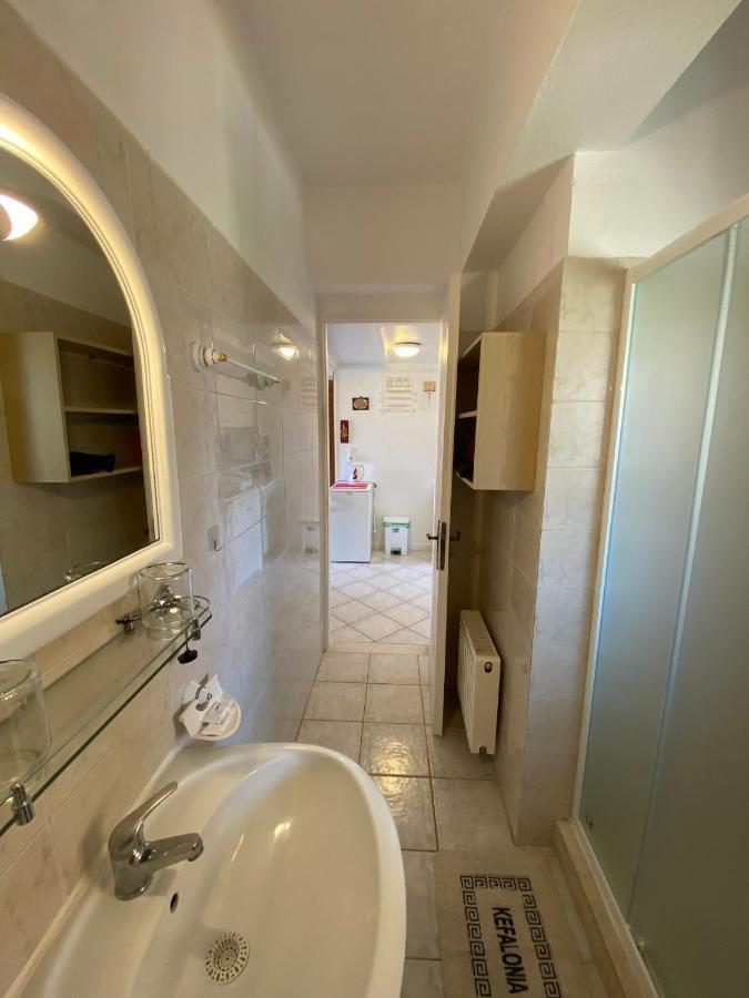 Mariangela Apartments Lixouri Extérieur photo
